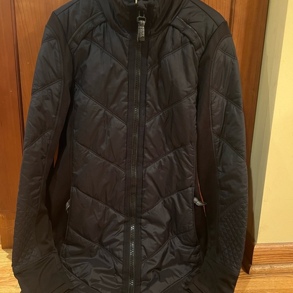Athleta rock ridge black Primaloft coat - Picture 2 of 11